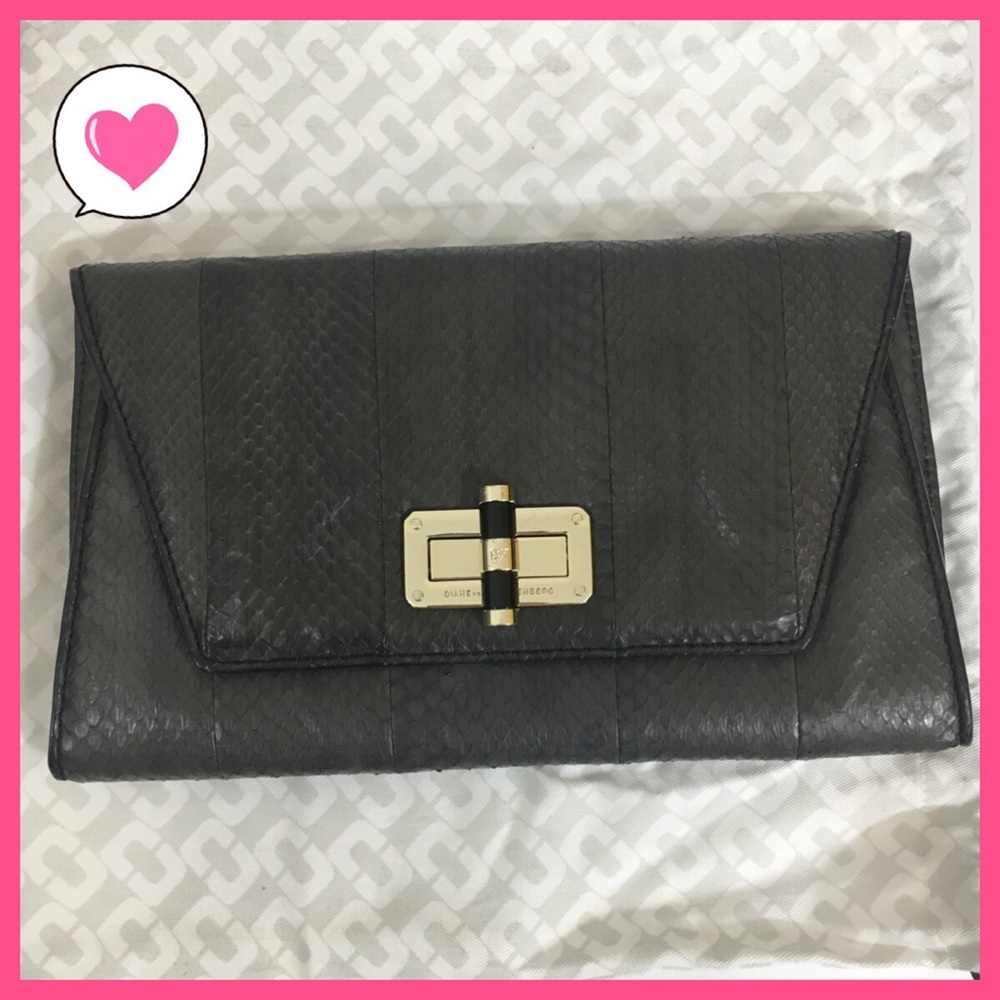 NWT Diane Von Furstenberg DVF 440 gallery clutch